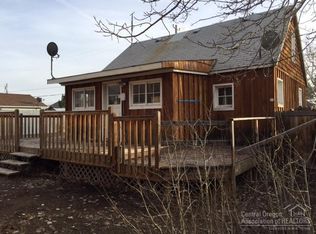 2249 SW Umatilla Ave, Redmond, OR 97756