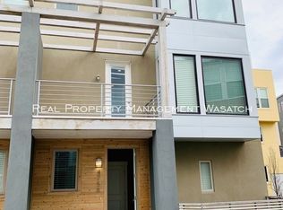 4758 W Daybreak Rim Way, South Jordan, UT 84009