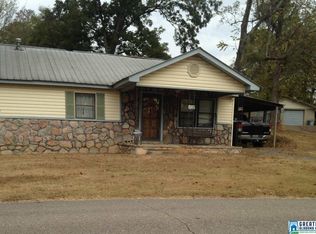 957 Oak Crest Rd, Adamsville, AL 35005