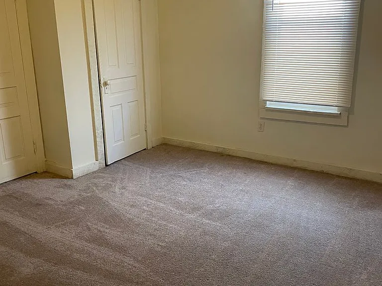 322 Pine St #2 — Photo 5