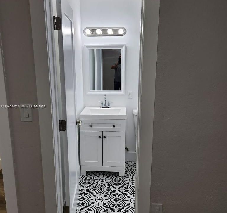 2nd image of 25 W 6th St #12