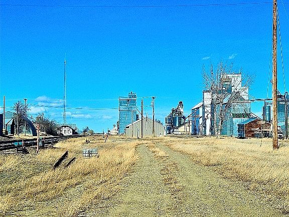 5th image of 0 4th Ave SE