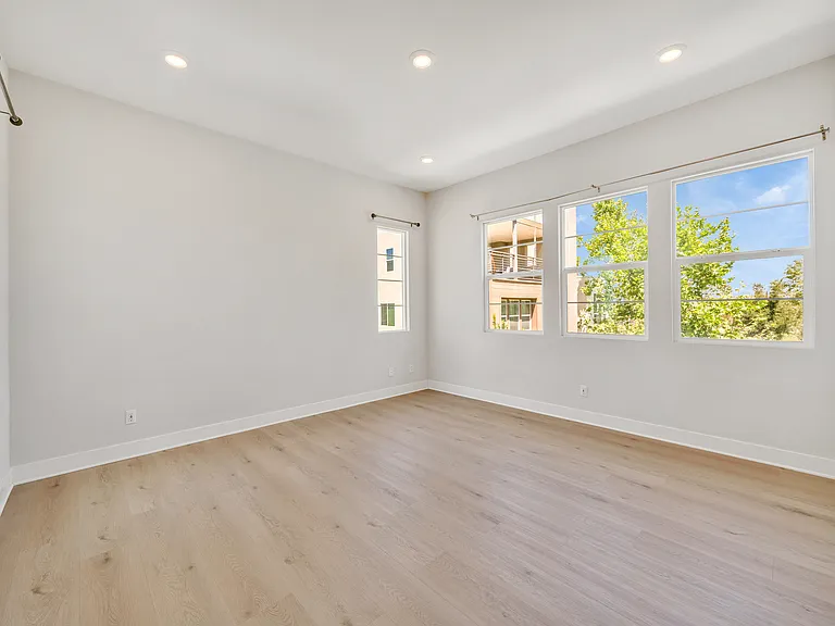 333 Sawbuck — Photo 88