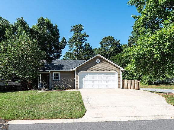 4th image of 131 Diamond Dr