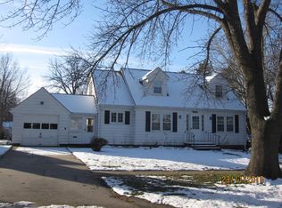 2103 Evelyn St, Perry, IA 50220