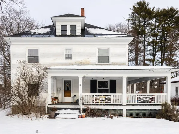 15 North Street, Dixfield, ME 04224