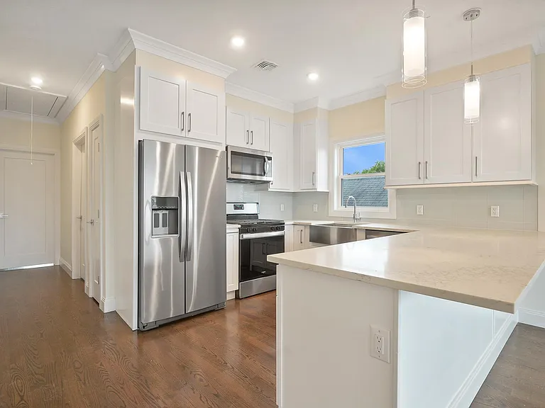 106 Patterson St — Photo 13