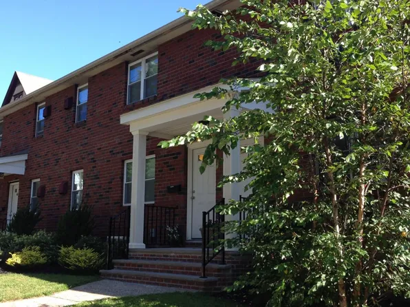 43 E Passaic St, Maywood, NJ 07607