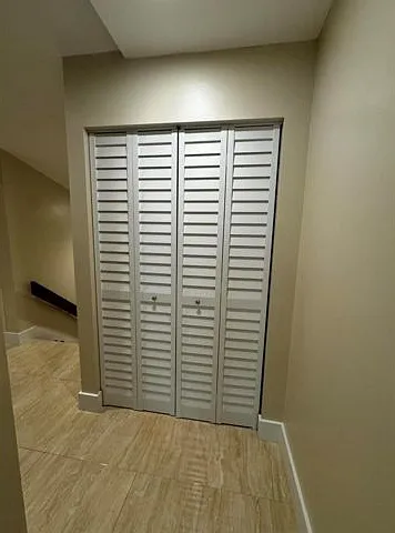 5520 Coach House Cir — Photo 15