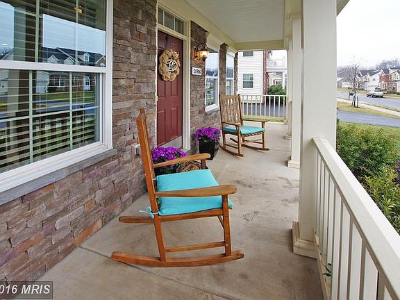 2nd image of 21906 Knob Hill Pl