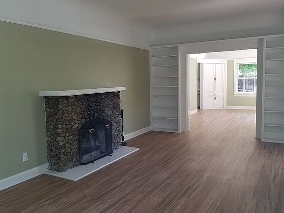 4th image of 231 W 10th St #1