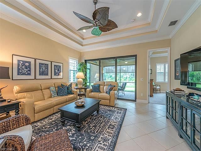 1st image of 9119 Isla Bella Cir