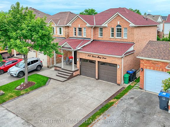 2nd image of 211 Queen Mary Dr