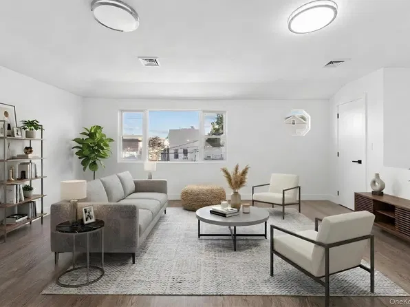 15715 110th Avenue, Jamaica, NY 11433