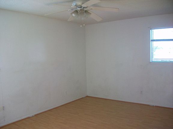 5th image of 2415 Glacier St