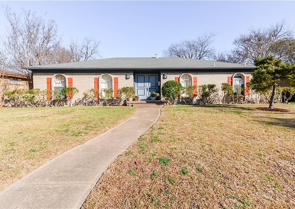 1st image of 2241 Babalos Ln