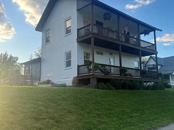 1175 Saucier St, Portage Des Sioux, MO 63373