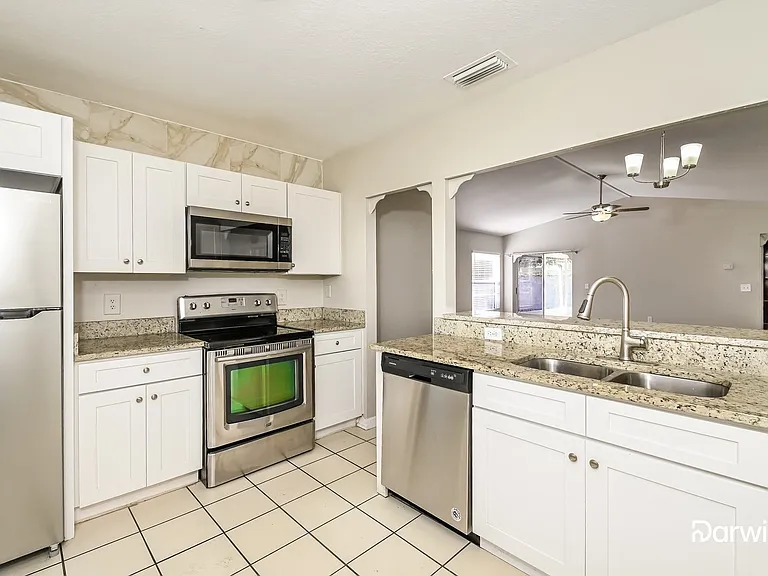 1602 Allenton Ave — Photo 2