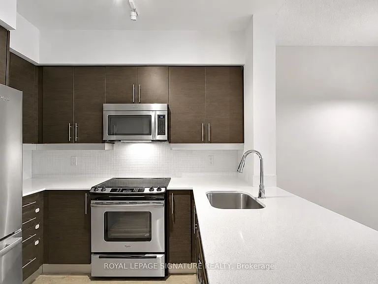 125 Western Battery Rd #2609 — Photo 5
