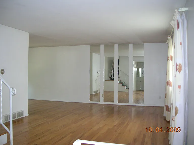 341 Ursula St — Photo 3