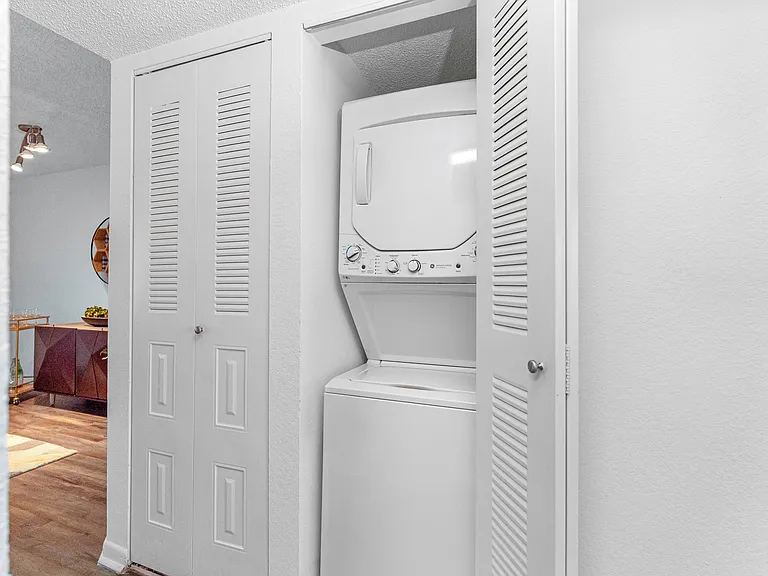 Boca Arbor Club Apartments — Photo 28