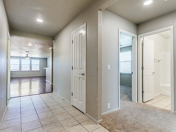 5th image of 5536 Columbia Dr