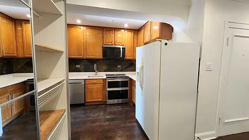 2702 N Laramie Ave #3 Photo 1