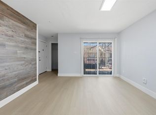 9350 Country Creek Dr APT 41, Houston, TX 77036