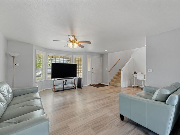 4th image of 5007 Valdez Ln
