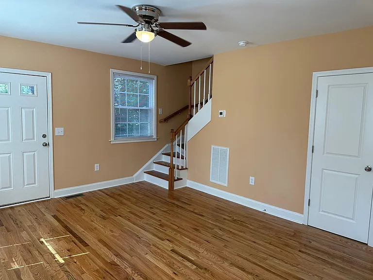 1 Pinecrest Ct #1B — Photo 16