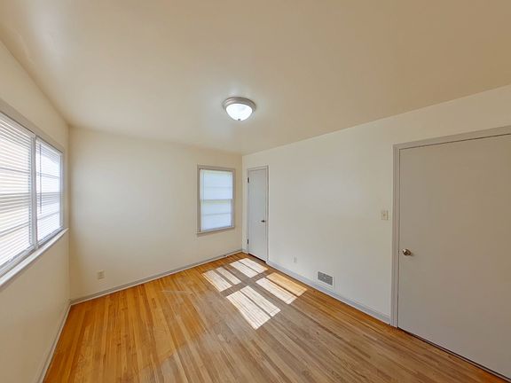 5th image of 6132 E Harry St #6132