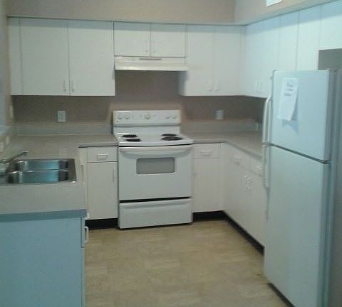 3rd image of 401 Jordan Stuart Cir APT 201
