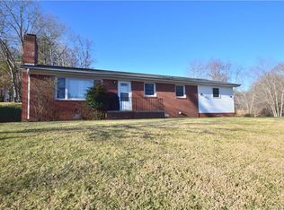 745 N Morgan Branch Rd, Candler, NC 28715