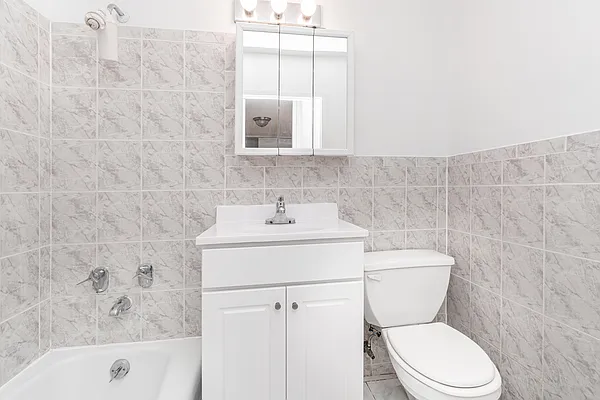 Rented by Modern Spaces | media 9