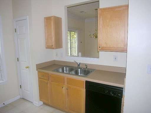 4th image of 333 Antebellum Pl