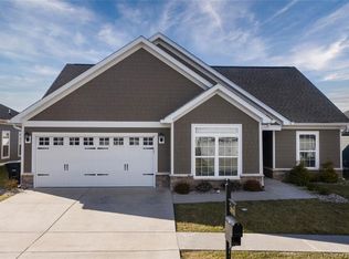 3515 Edgewood Village Dr, Jeffersonville, IN