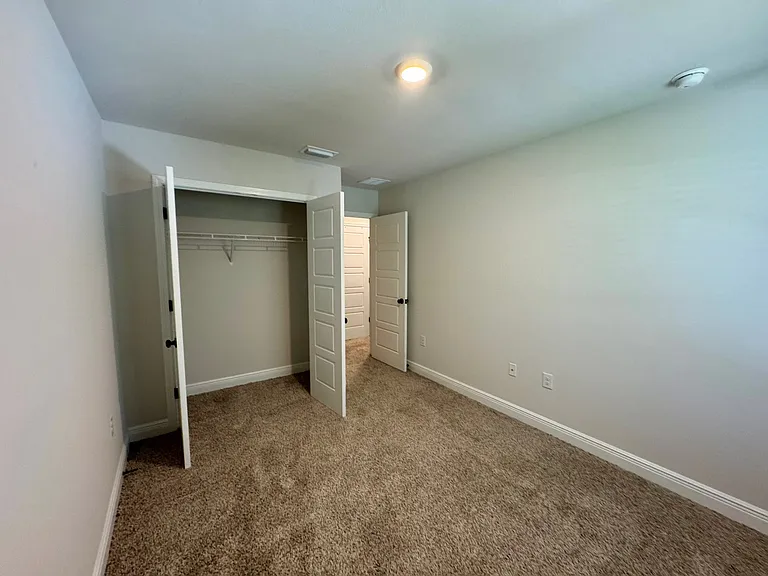272 The Prado #B-4 — Photo 25