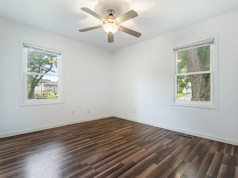 2360 Arrow St — Photo 30