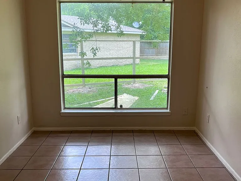 2103 Musket Groves St — Photo 3