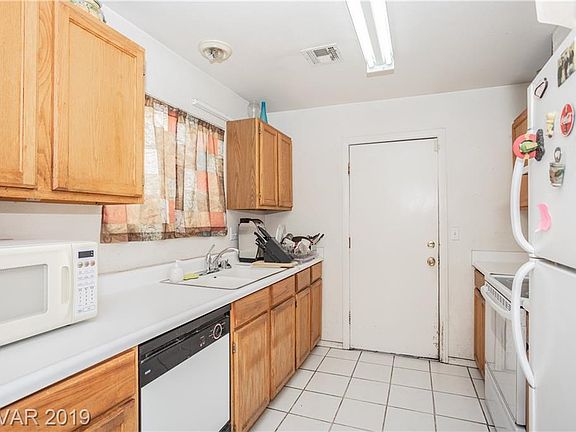 5th image of 5135 Hayward Ave