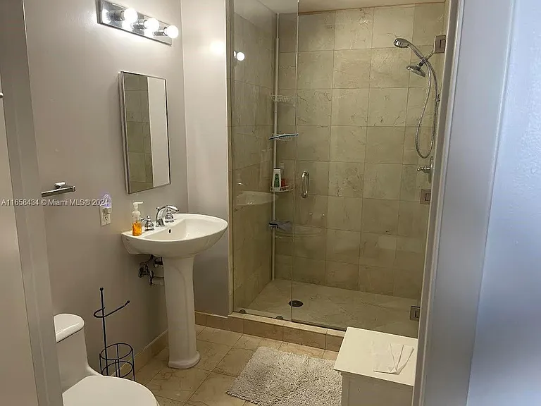 6365 Collins Ave #4209 — Photo 15
