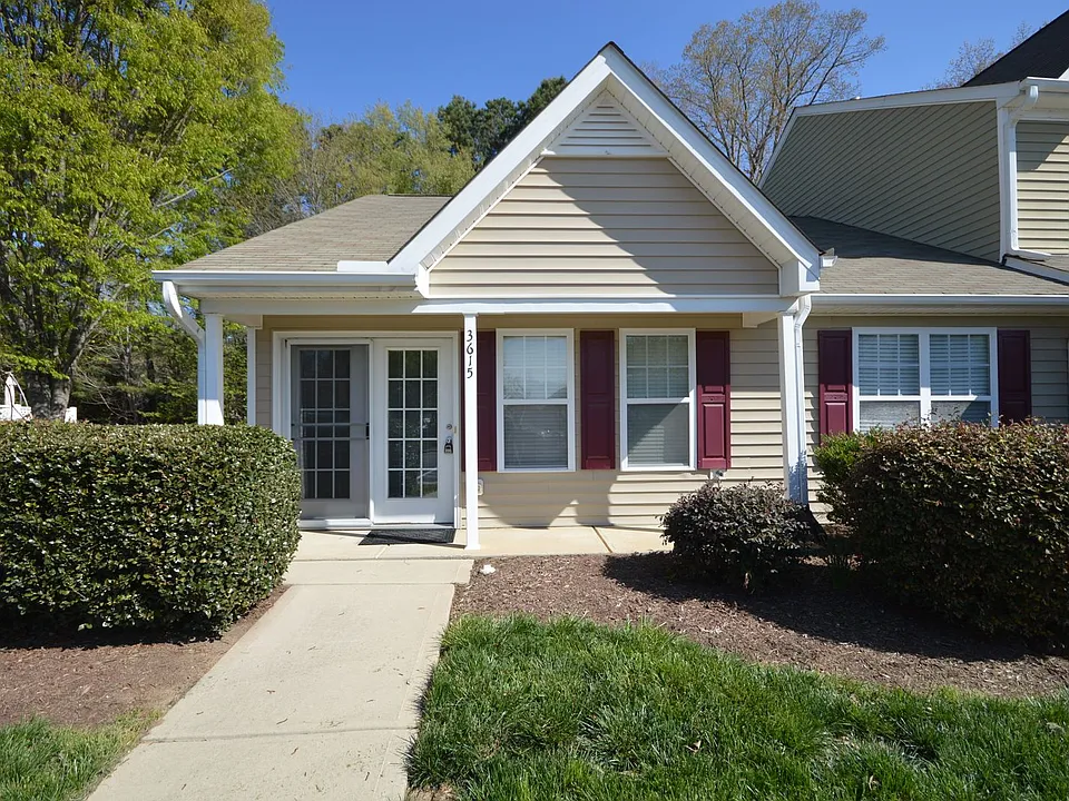 3615 Bison Hill Ln