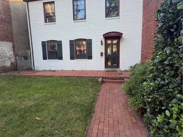 2714 E Broad St, Richmond, VA 23223