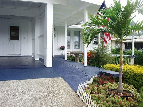 Wide welcoming walkway