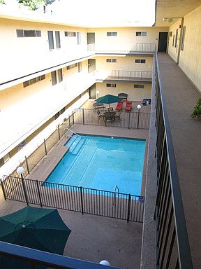 2nd image of 5038 Hazeltine Ave APT 301