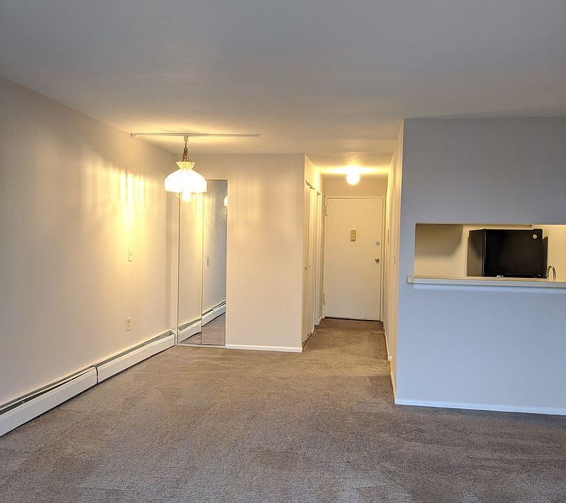 2nd image of 366 Schraffts Dr APT 315