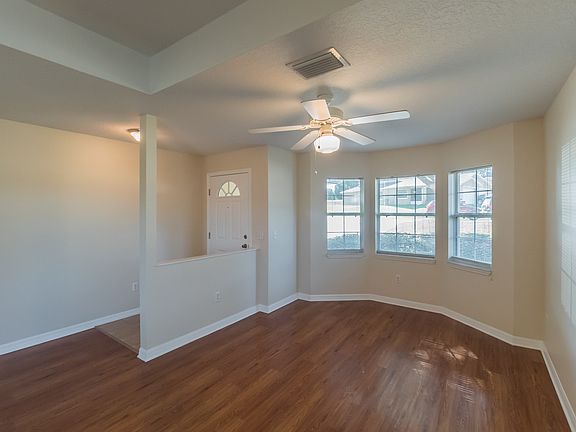 2nd image of 1400 Wood Duck Ln #1