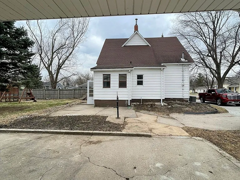 605 SW Walnut St — Photo 11