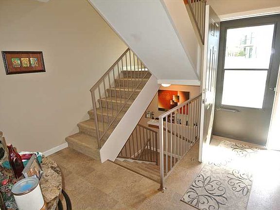 5th image of 905 13th St W