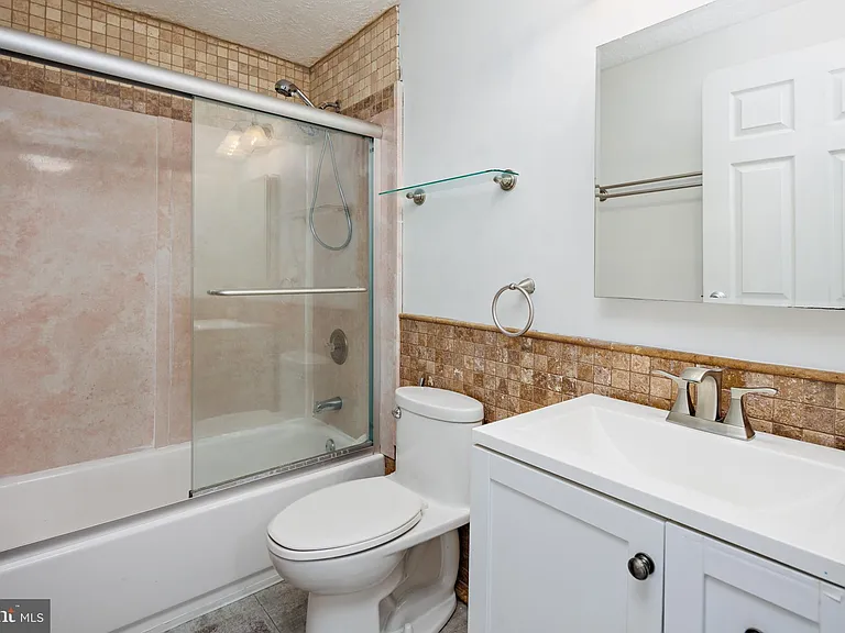 21 Valley Park Ct — Photo 24